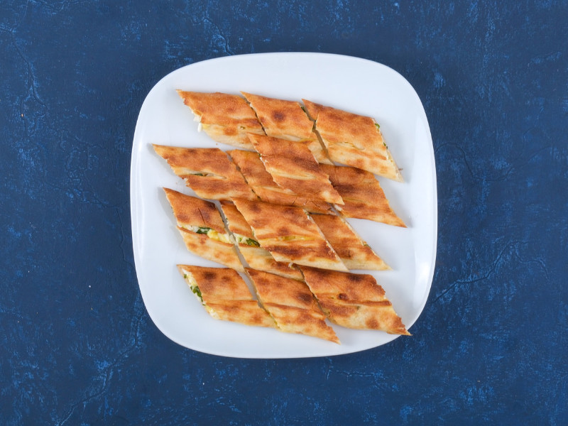 Kapalı Köy Peynirli Pide