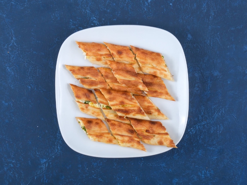 Kapalı Peynirli Pide